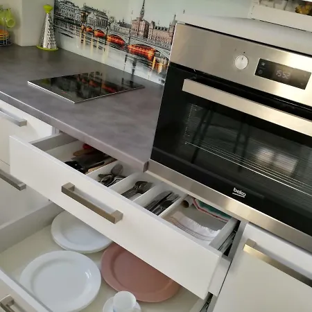 With Stained Glass Апартаменти