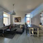 Апартаменты With Stained Glass