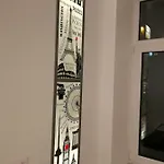 Апартаменты With Stained Glass *